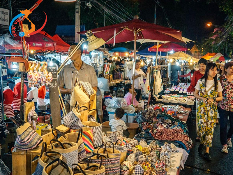 4. Phố đi bộ Chủ nhật, Chiang Mai 4. Phố đi bộ Chủ nhật, Chiang Mai