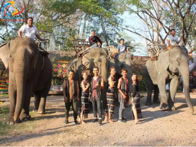 TOUR TÀ ĐÙNG - VỊNH HẠ LONG CỦA TÂY NGUYÊN - BUÔN MÊ - BUÔN ĐÔN - XE VIP LIMOUSINE