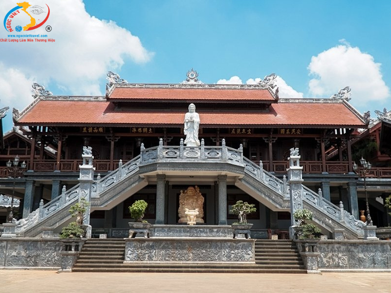 TOUR TÀ ĐÙNG - VỊNH HẠ LONG CỦA TÂY NGUYÊN - BUÔN MÊ - BUÔN ĐÔN - XE VIP LIMOUSINE