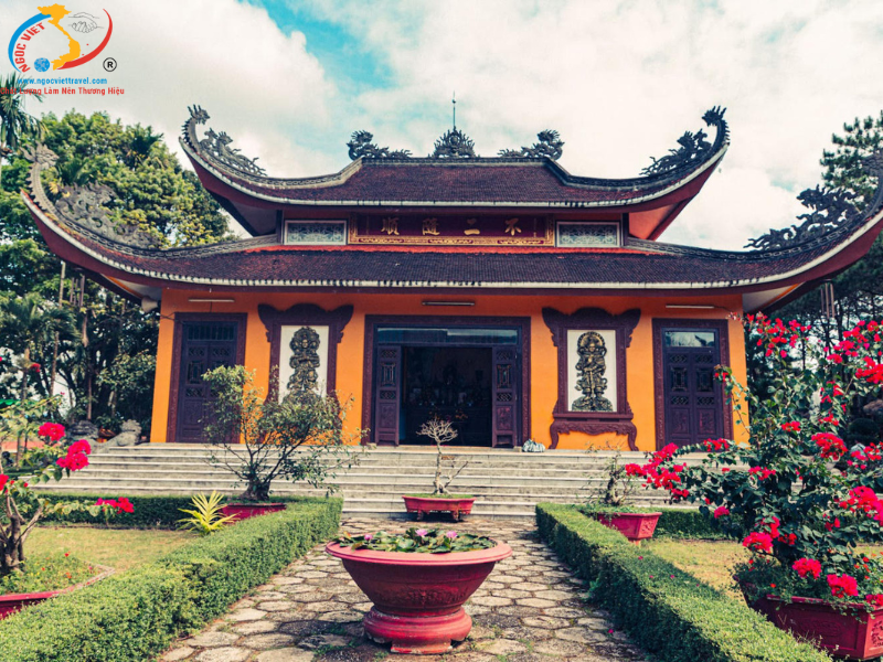 TOUR BẢO LỘC - TÀ ĐÙNG - SĂN MÂY TRÊN VỊNH HẠ LONG TÂY NGUYÊN - XE VIP LIMOUSINE