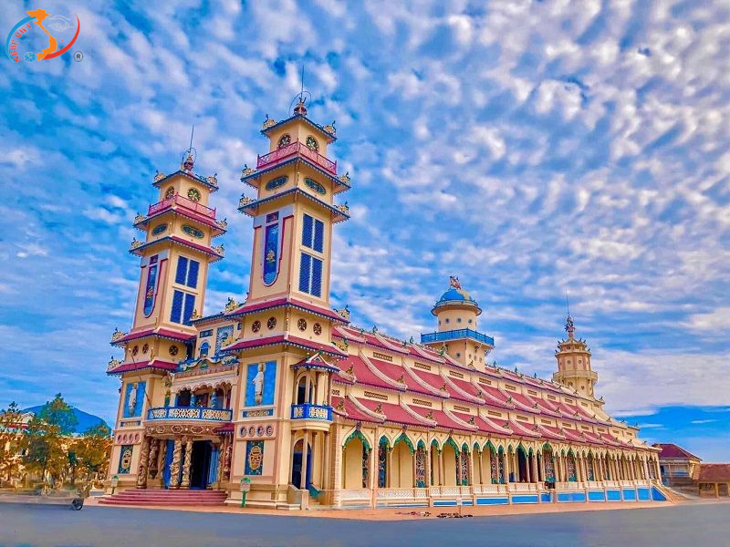 SÀI GÒN – TÂY NINH – NÚI BÀ ĐEN – TÒA THÁNH TÂY NINH – CHÙA GÒ KÉN