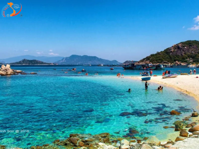 TOUR ĐẢO BÌNH BA - VƯƠNG QUỐC TÔM HÙM